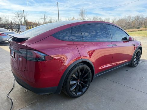 Used 2021 Tesla Model X Long Range Plus image 23