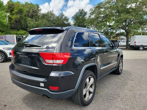 Used 2013 Jeep Grand Cherokee Laredo RWD image 3