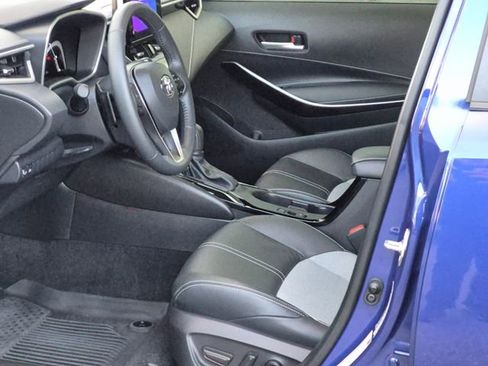Used 2025 Toyota Corolla XSE image 14