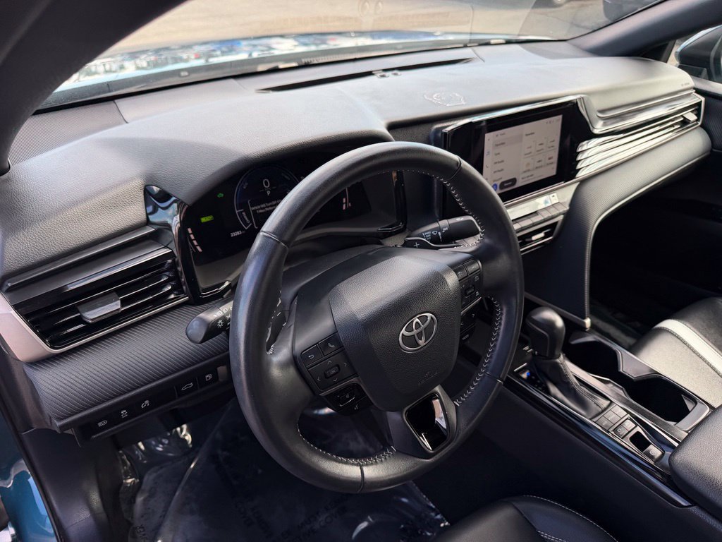 Used 2025 Toyota Camry SE w/ Convenience Package FWD image 20