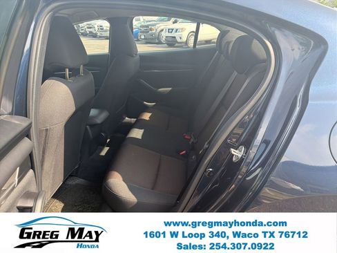 Used 2021 MAZDA MAZDA3 Sedan FWD image 25