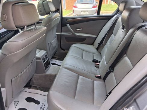 Used 2010 BMW 528i Sedan RWD image 10