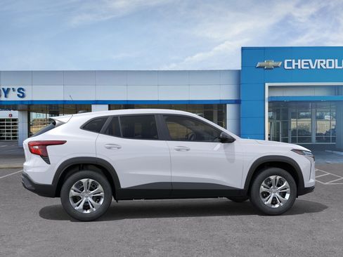 New 2026 Chevrolet Trax LS FWD image 6