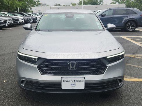 Used 2023 Honda Accord EX image 2