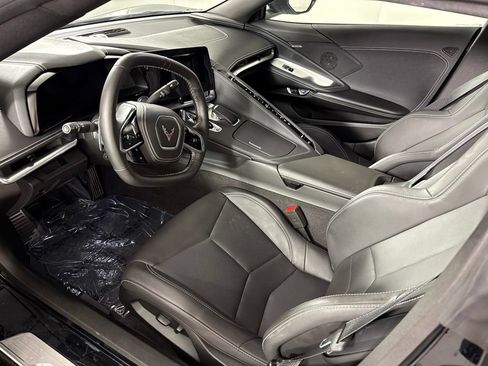 Used 2025 Chevrolet Corvette Stingray Convertible w/ Battery Protection Package RWD image 26