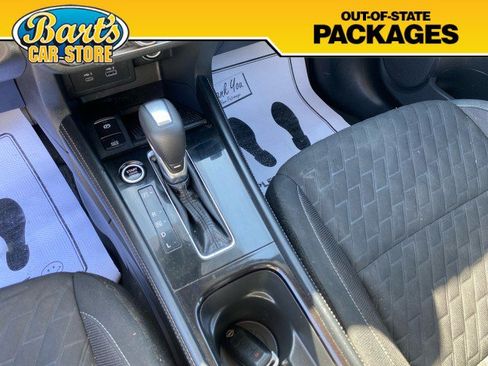 Used 2023 Nissan Kicks SV FWD image 30
