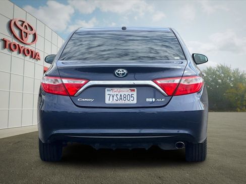 Used 2017 Toyota Camry XLE w/ Moonroof Package image 4
