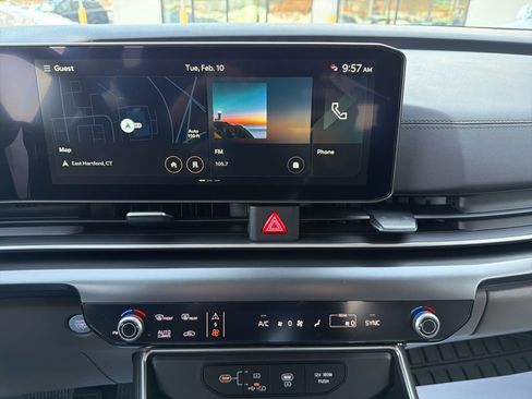 New 2026 Kia Carnival LX FWD image 29