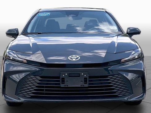 Used 2025 Toyota Camry LE FWD image 4