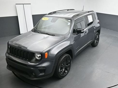 Used 2022 Jeep Renegade Altitude AWD/4WD image 21
