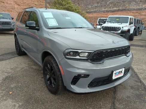 Certified 2023 Dodge Durango GT image 3