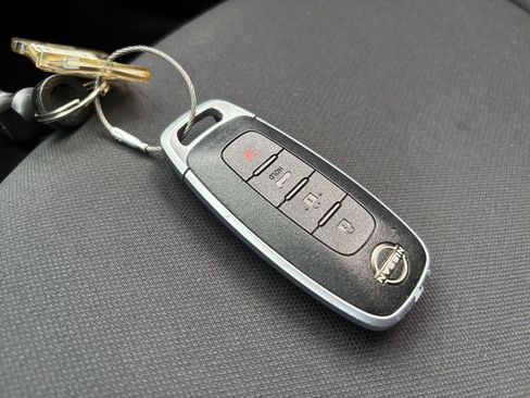 Used 2025 Nissan Sentra S FWD image 18