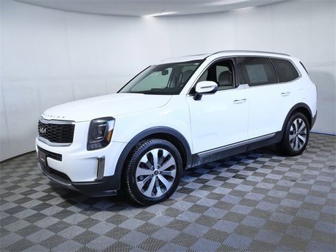 Used 2022 Kia Telluride S image 5