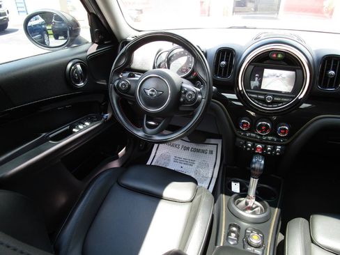 Used 2019 MINI Cooper Countryman S w/ Premium Package FWD image 8