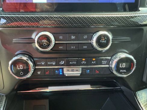 Used 2021 Ford F150 Lariat w/ Equipment Group 502A High image 10