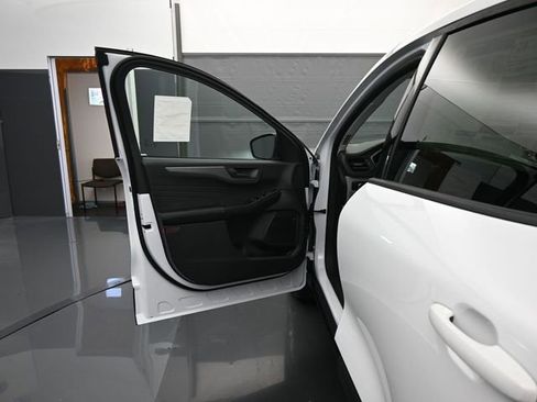 New 2025 Ford Escape Active w/ Cold Weather Package image 11