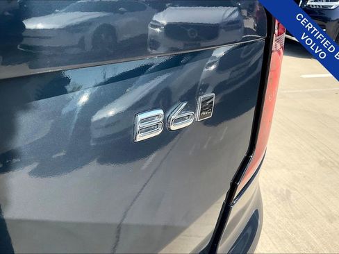 Certified 2025 Volvo XC90 B6 Plus image 41