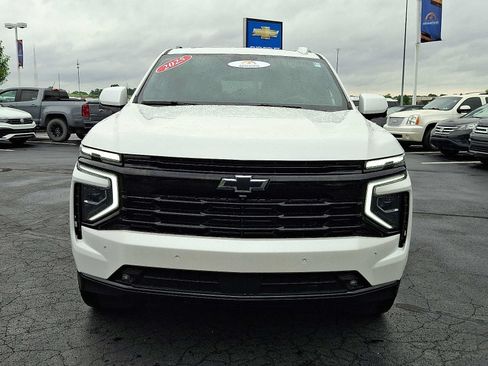 Used 2025 Chevrolet Suburban RST w/ Comfort Package AWD/4WD image 2