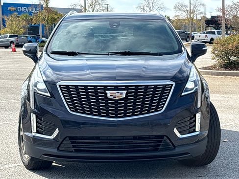 Used 2021 Cadillac XT5 Luxury image 2