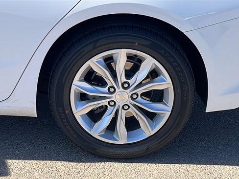 Certified 2023 Chevrolet Malibu LT image 5