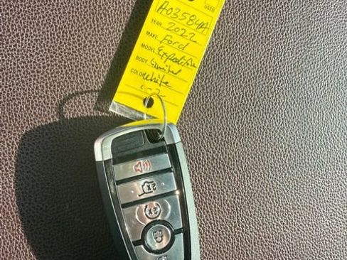 Used 2022 Ford Expedition Limited image 20