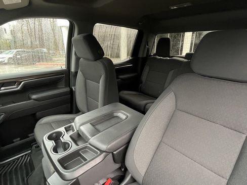 Used 2025 Chevrolet Silverado 1500 LT image 21