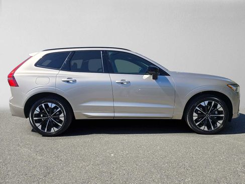 Used 2026 Volvo XC60 B5 Plus w/ Protection Package Premier AWD/4WD image 2