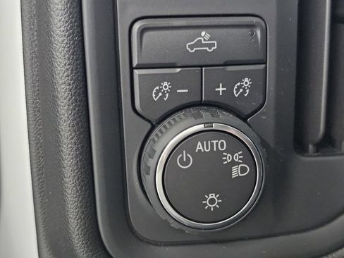 Used 2026 Chevrolet Silverado 1500 Custom AWD/4WD image 35