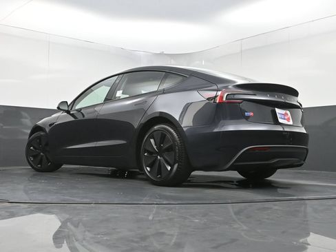 Used 2024 Tesla Model 3 Standard Range RWD image 28