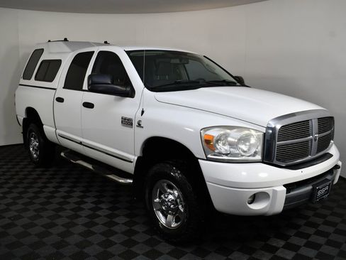 Used 2007 Dodge Ram 3500 Truck Laramie image 3