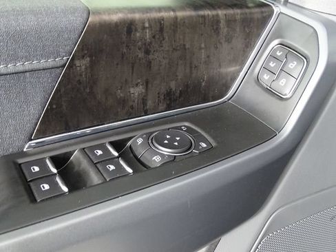 Used 2022 Ford F150 Lariat AWD/4WD image 16