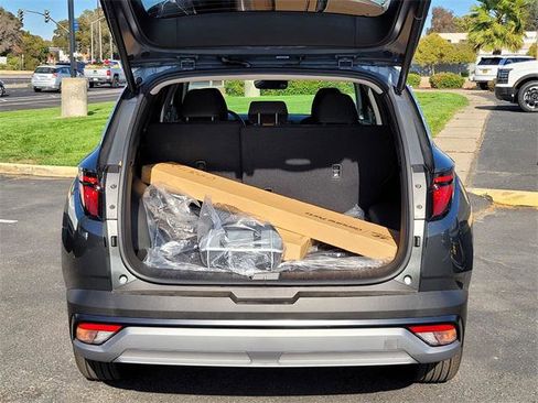 New 2025 Hyundai Tucson SEL image 16