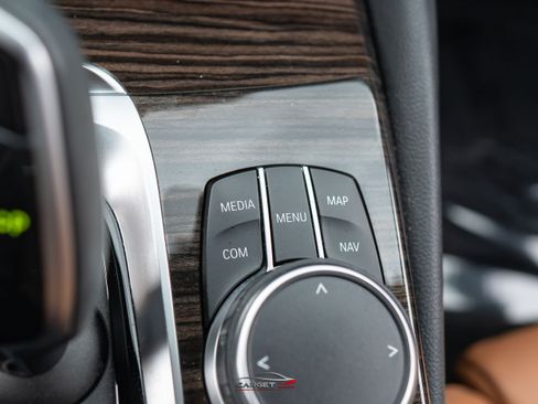 Used 2019 BMW 540i RWD image 36