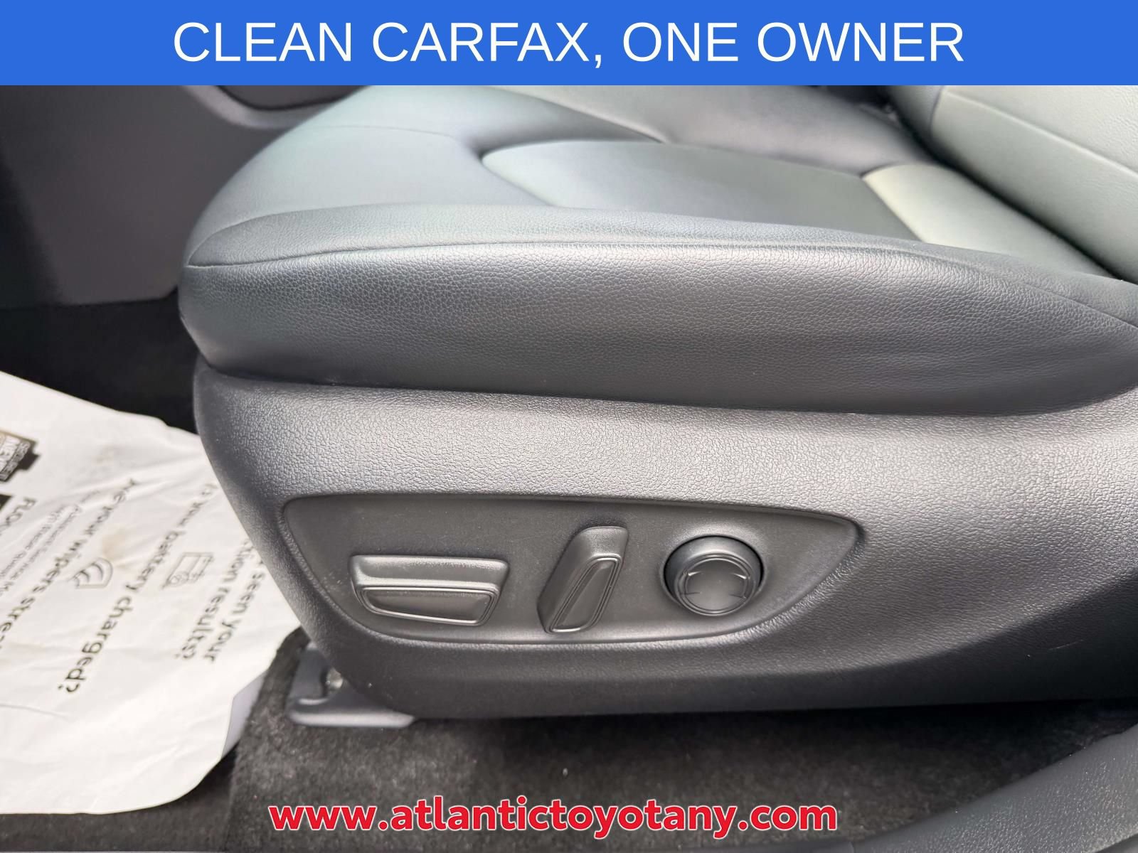 Used 2025 Toyota Highlander XLE FWD image 18