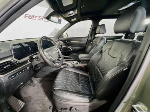 Used 2023 Kia Telluride EX X-Line AWD/4WD image 9