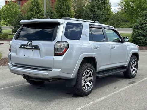 Used 2017 Toyota 4Runner TRD Off-Road Premium AWD/4WD image 23