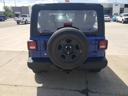 Used 2020 Jeep Wrangler Sport AWD/4WD image 5