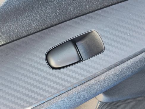 Used 2025 Nissan Sentra SV FWD image 27