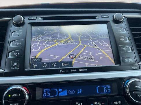 Used 2016 Toyota Highlander Limited w/ Protection Package #3 AWD/4WD image 15