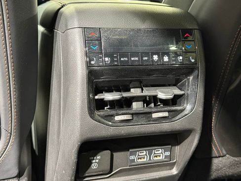 Used 2023 Jeep Grand Cherokee L Summit image 22