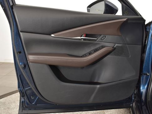 Used 2023 MAZDA CX-30 AWD 2.5 S w/ Premium Package image 11