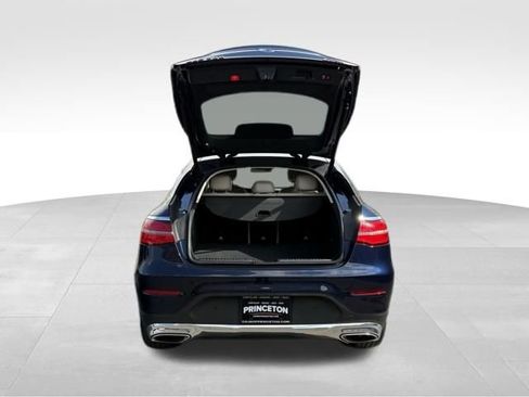 Used 2017 Mercedes-Benz GLC 300 4MATIC Coupe image 11