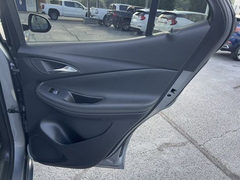 Used 2023 Buick Encore GX Select w/ Sport Touring Package image 13