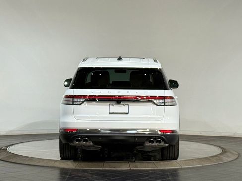 New 2026 Lincoln Aviator Reserve image 8
