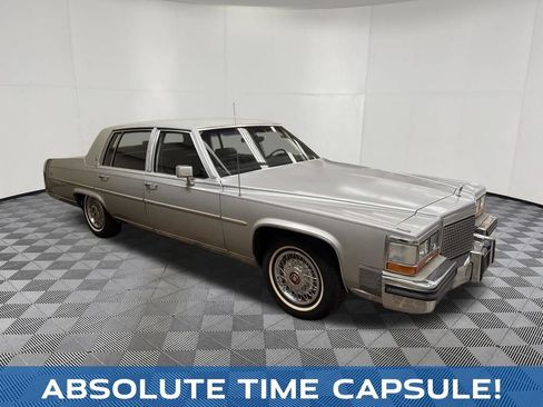 Used 1988 Cadillac Brougham RWD image 9