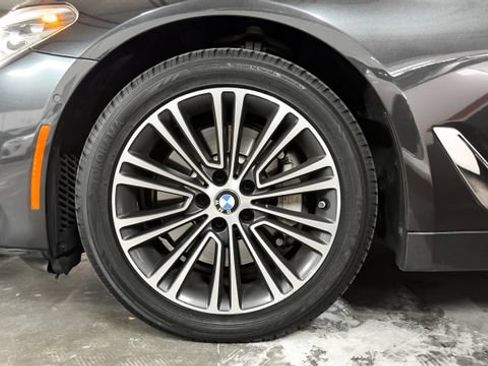 Used 2018 BMW 540i RWD image 61