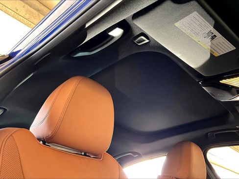 Used 2023 BMW 330i Sedan w/ M Sport Package image 13