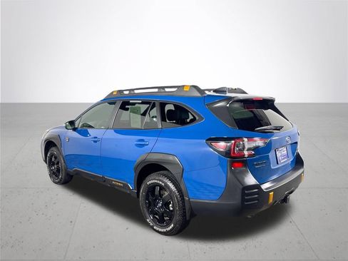 Used 2022 Subaru Outback Wilderness w/ Wilderness Package AWD/4WD image 9