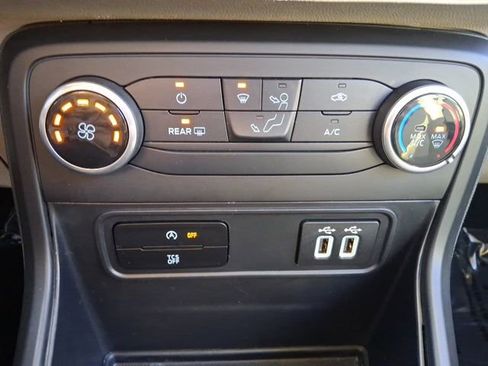Used 2020 Ford EcoSport S image 23