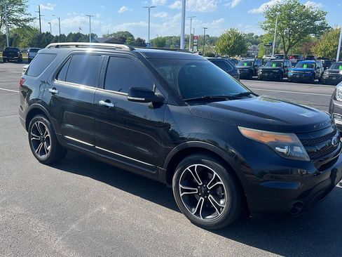Used 2014 Ford Explorer Sport w/ Equipment Group 401A AWD/4WD image 2